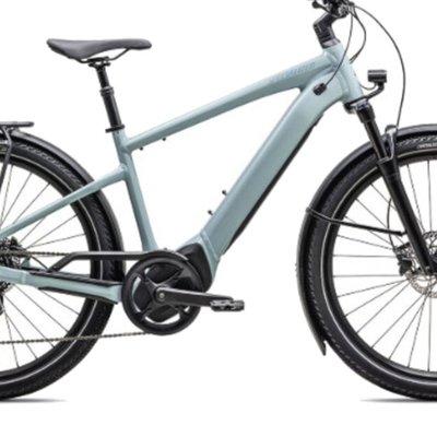 E-bike op de weg tijdens een fietsreis door de Provence.