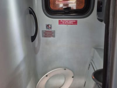 nachtbus toilet