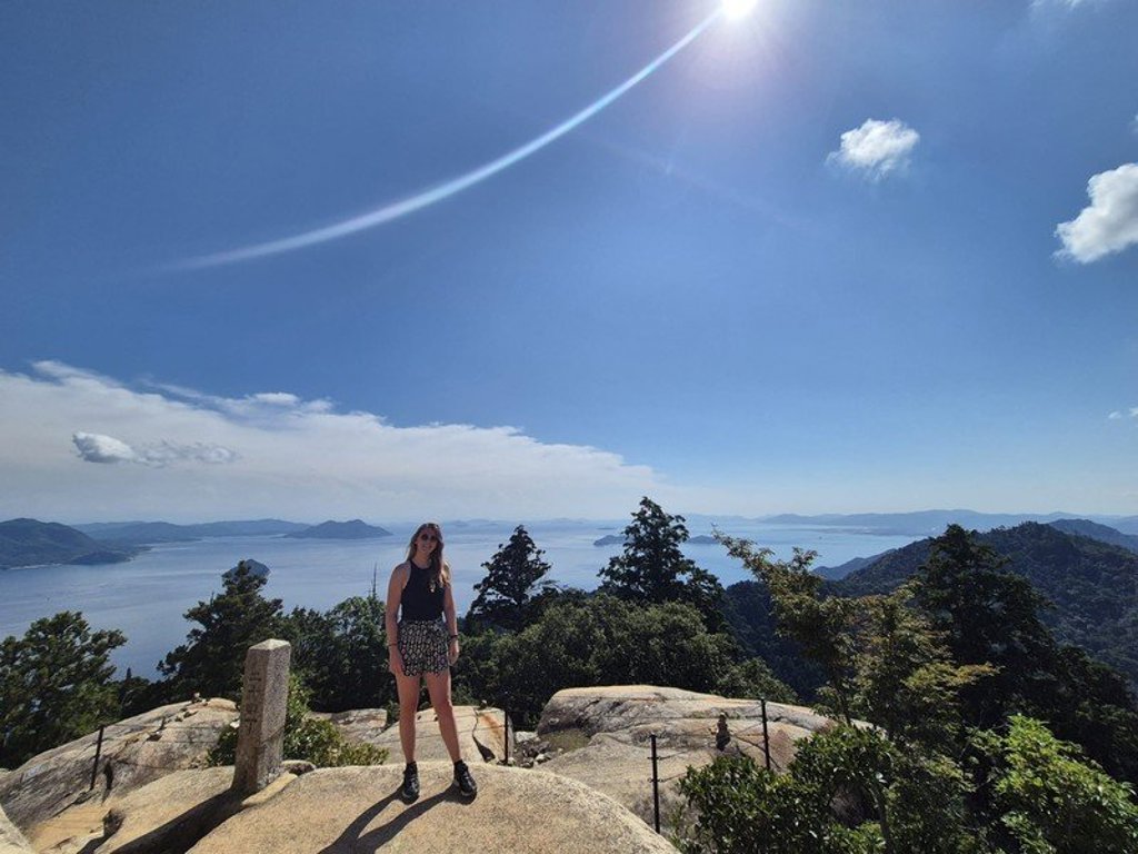 main_Miyajima_top_3.jpg
