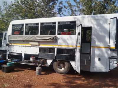 Nomad bus