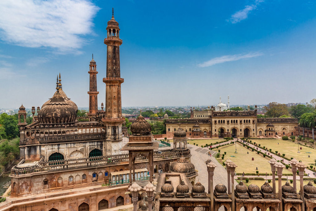 Imambada-complex in Lucknow, een hoogtepunt van Noord-India tijdens een groepsrondreis.