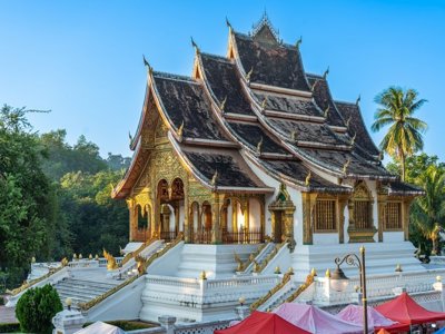 Angkor Wat-tempels bij zonsopgang in Cambodja, onderdeel van de Route Indochina.