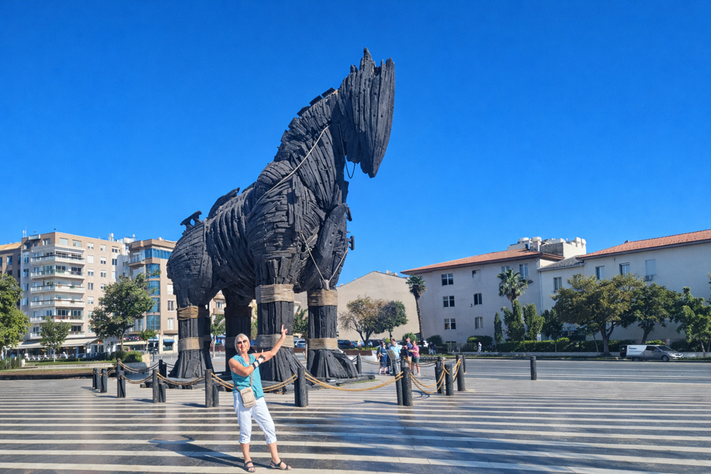 Houten Trojaans paard in Çanakkale, een hoogtepunt van een groepsrondreis door Turkije.