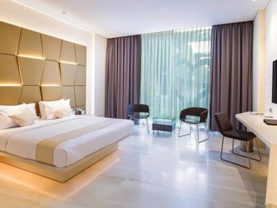 FM& Resort Hotel