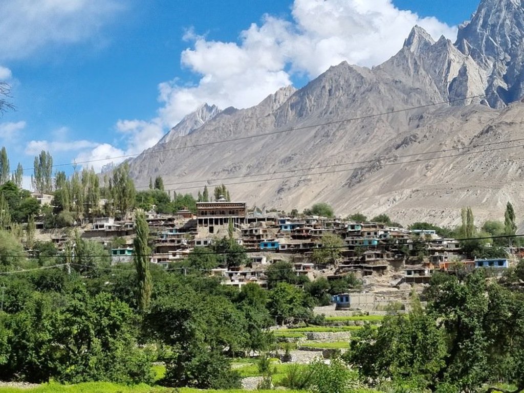 Berglandschap in Baltistan en Hunza tijdens groepsrondreis Pakistan.