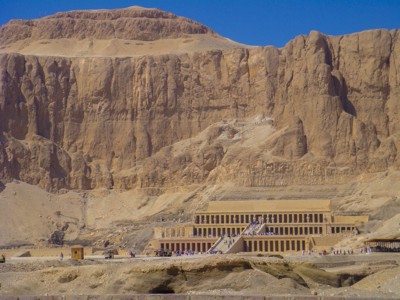 Tempel van Hatsjepsoet bij Luxor, onderdeel van Route Egypte.