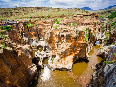 Uitzicht op Bourke’s Luck Potholes in de Blyde River Canyon, Zuid-Afrika.
