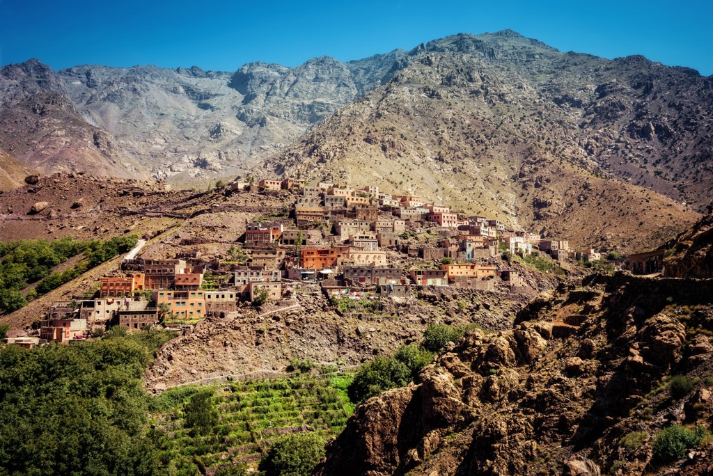 Berberdorp in het Atlasgebergte tijdens wandelvakantie Marokko naar de beklimming van Mount Toubkal.