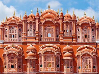 Gevel van Hawa Mahal (Paleis der Winden) in Jaipur tijdens de route Noord-India.