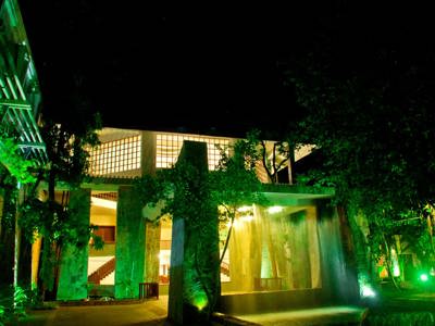 Buitenkant Hotel