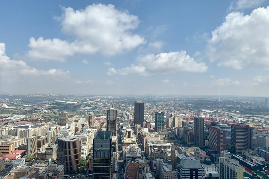 Groen gestreept patroon als placeholderafbeelding voor 22-35ers reis Zuid-Afrika.