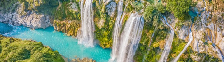 Watervallen met turquoise poelen in Huasteca Potosina, Mexico.