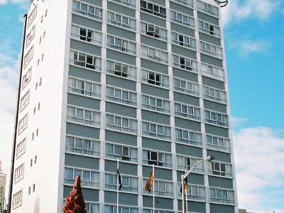 Bay Plaza Hotel