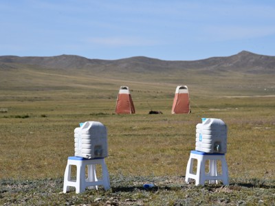 Toilet tent (2)
