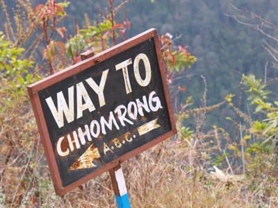 Wegwijzer naar Chhomrong op de Annapurna-route in Nepal.