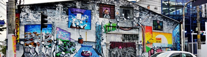 Street art-muurschildering op een gevel in Vila Madalena, São Paulo.